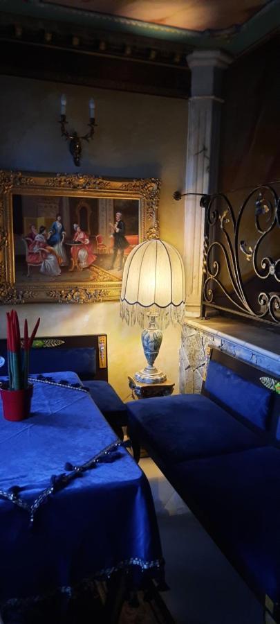 Hotel Boutique Vila Fernando ティラナ エクステリア 写真