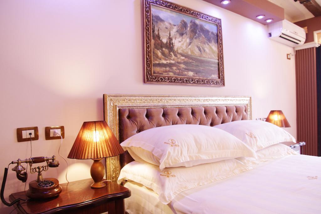 Hotel Boutique Vila Fernando ティラナ 部屋 写真