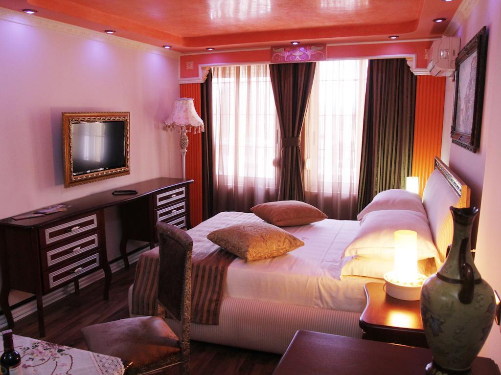 Hotel Boutique Vila Fernando ティラナ 部屋 写真